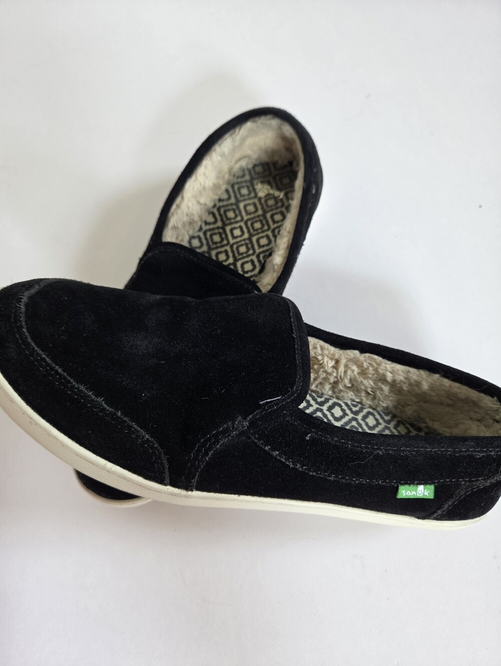 Sanuk Womens Dice Chill Sherpa Lined Black Suede Loafer 10
